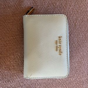 Kate Spade Compact Wallet!! MINT GREEN!!
